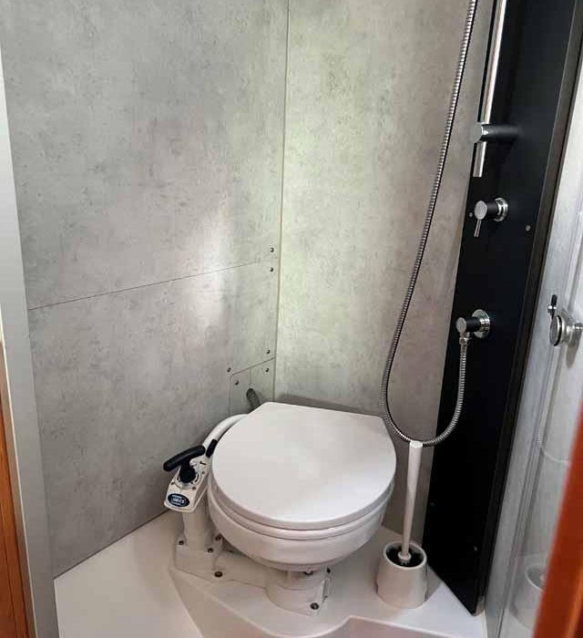 Nava | Bavaria C42 photo 15