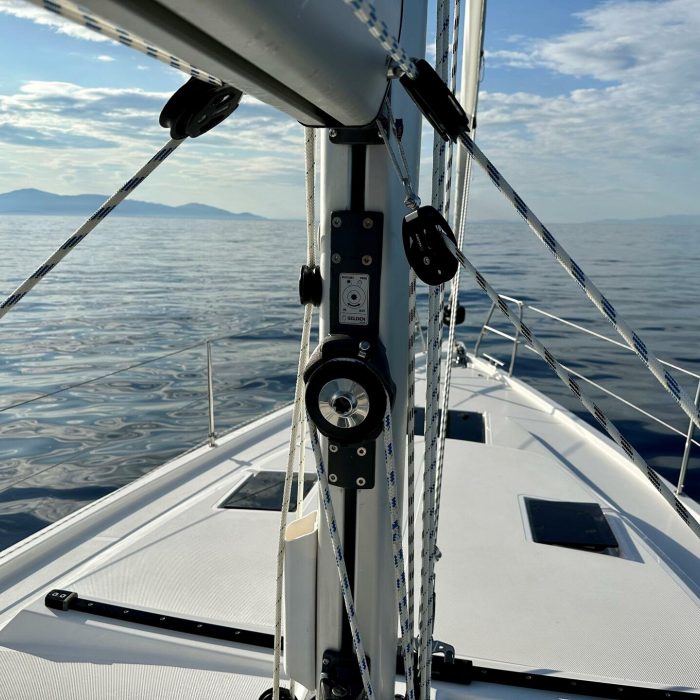 Bavaria C42 | Bavaria C42 photo 2 Bavaria C42 | Bavaria C42 photo 2