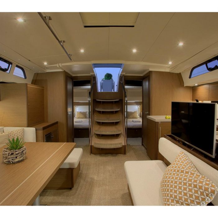 Premium + | Oceanis 51.1 photo 13