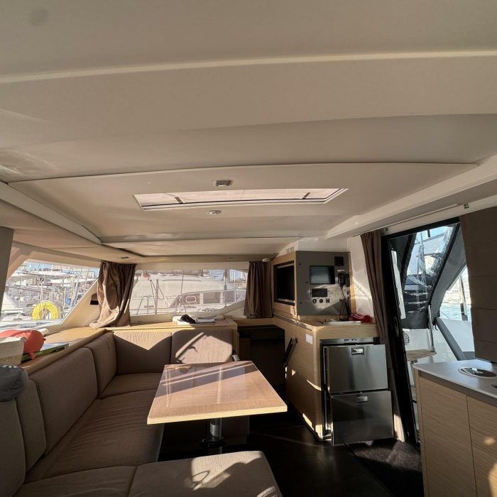 Jumapi | Fountaine Pajot Isla 40 photo 10