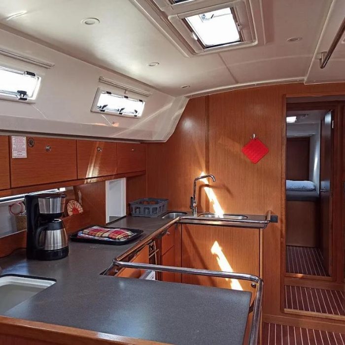 Saffron | Bavaria Cruiser 45 photo 8