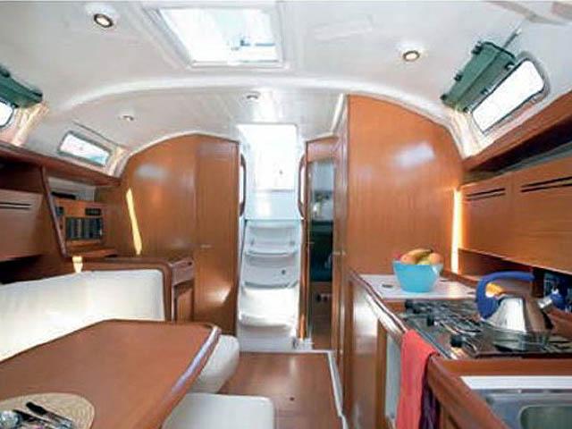 Rhodes Yachting | Cyclades 39.3 photo 12 Rhodes Yachting | Cyclades 39.3 photo 12