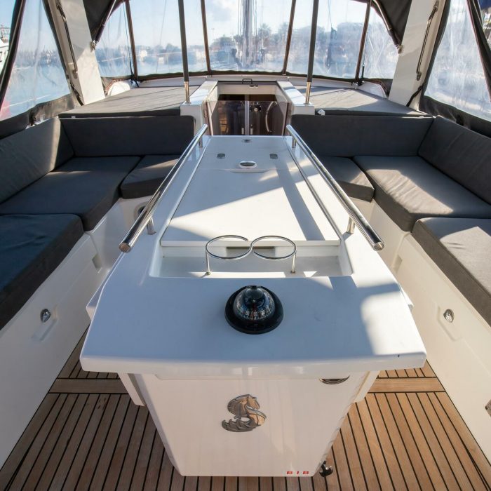 Olimpia - Standard Line | Oceanis 51.1 photo 9