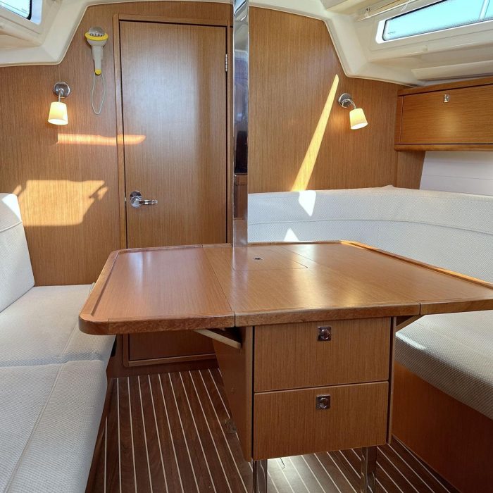 Little Joe | Bavaria Cruiser 34 photo 4