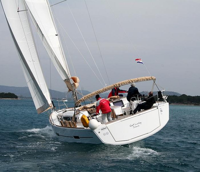 Get Lucky | Dufour 460 Grand Large photo 2