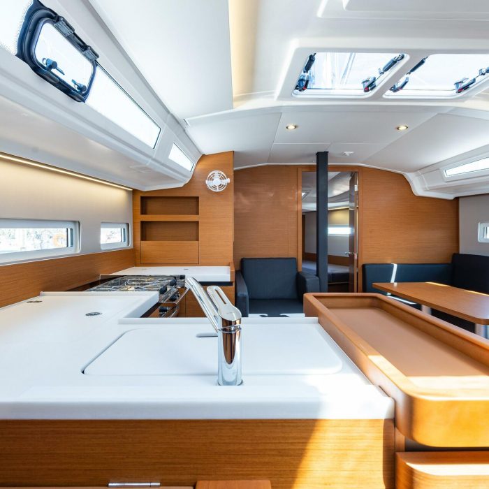 Martha | Sun Odyssey 410 photo 18