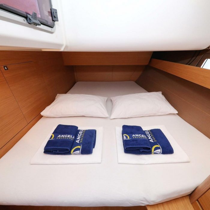 Horido | Dufour 460 GL photo 13