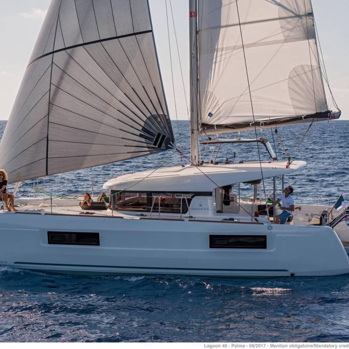 D Arros | Lagoon 40 photo 1