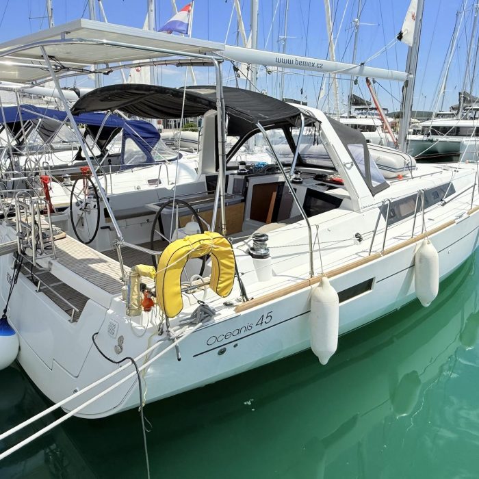 Viki | Oceanis 45 photo 7