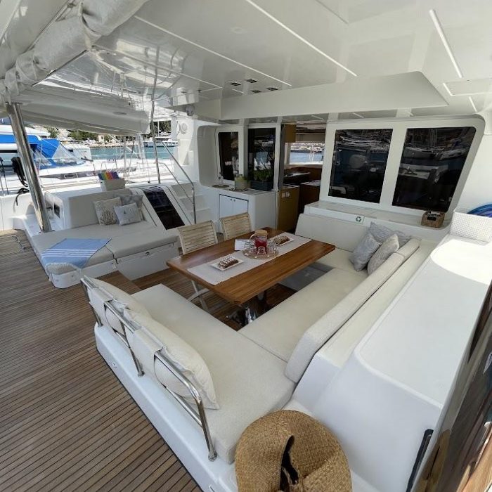 DISCOVERY I | Lagoon 52F photo 11