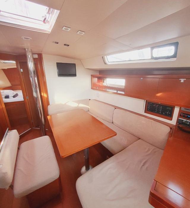 Mediterraneo | Oceanis 45 photo 5