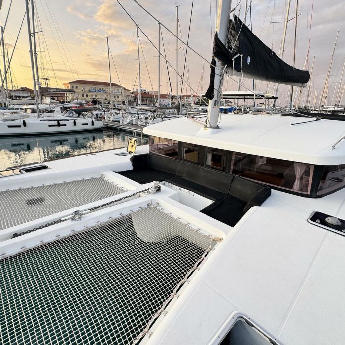 Salty Love | Lagoon 450 Sport photo 2
