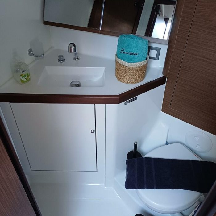 LaRiMaR | Oceanis 46.1 photo 12