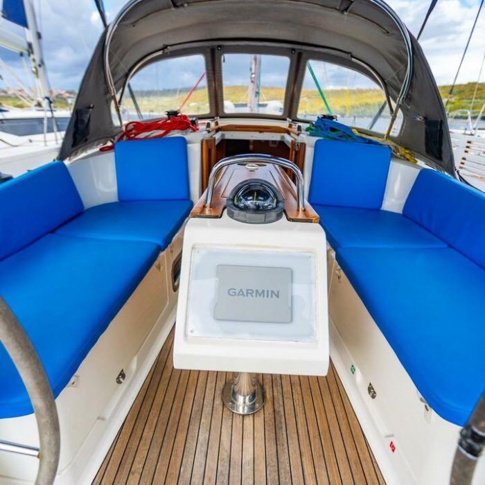 Fjaka | Bavaria Cruiser 37 photo 5
