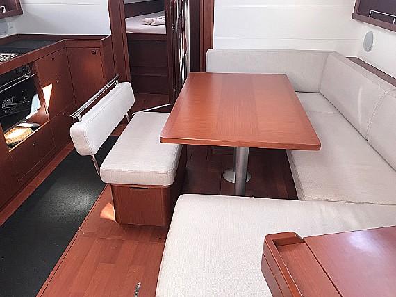 Atlantica | Oceanis 45 photo 11