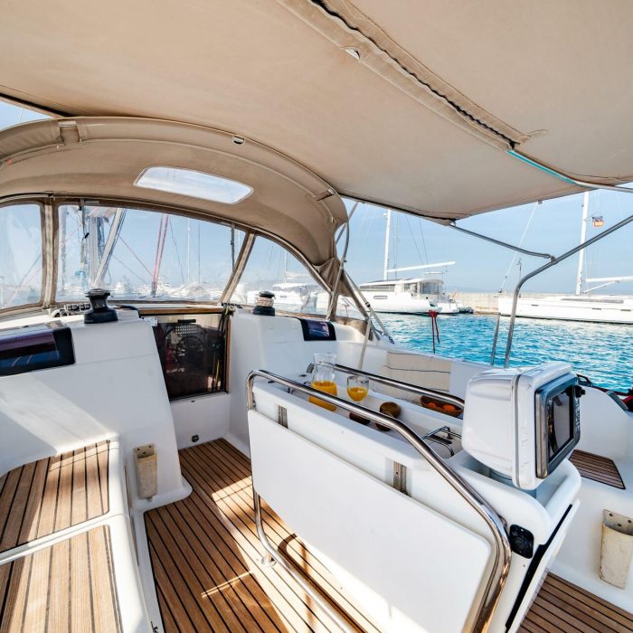 Fregata | Sun Odyssey 439 photo 2
