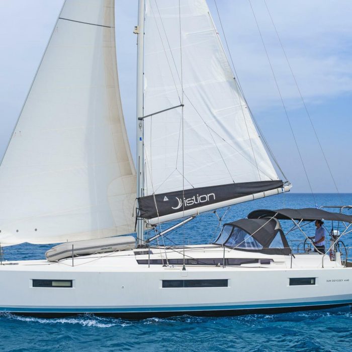 Lefkippi | Sun Odyssey 440 photo 2