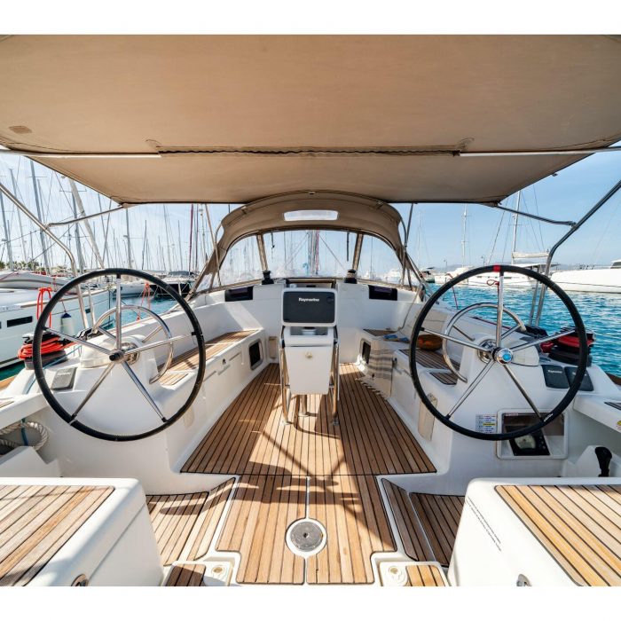 Fregata | Sun Odyssey 439 photo 3