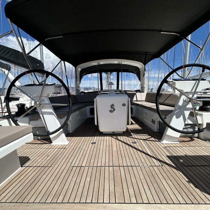 Barracuda (Refit 2026 - A/C - Generator - Electric Heads - 12 Pax) | Oceanis 51.1 photo 7