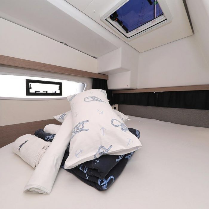 Felicitas II | Fountaine Pajot LUCIA 40 photo 24