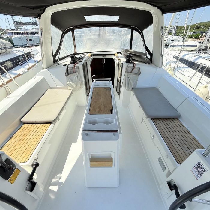 Foxy | Oceanis 38.1 photo 1