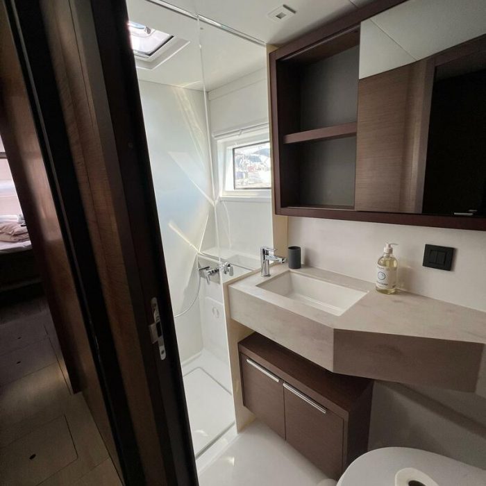 La Condesa | Lagoon 46 photo 19