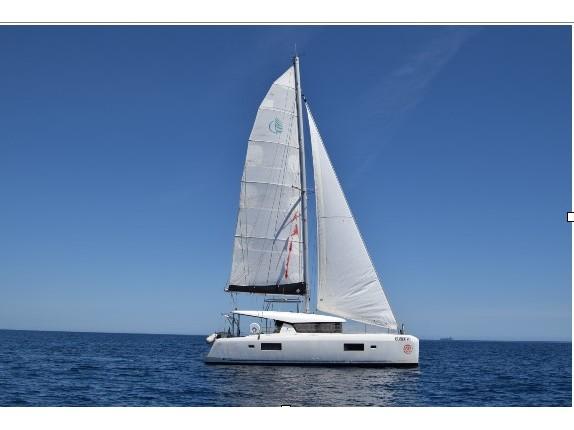 Lux | Lagoon 42 photo 1