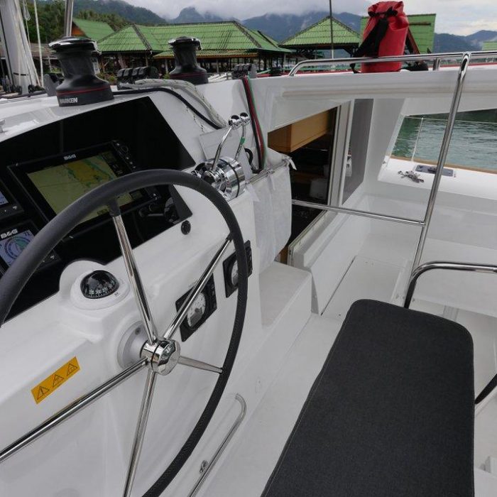 Anastasia | Lagoon 400 S2 - 4 + 1 cab. photo 5