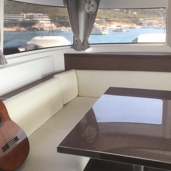 Margeo XVII (A/C - Generator - Water Maker - dishwasher) | Lagoon 46 photo 4