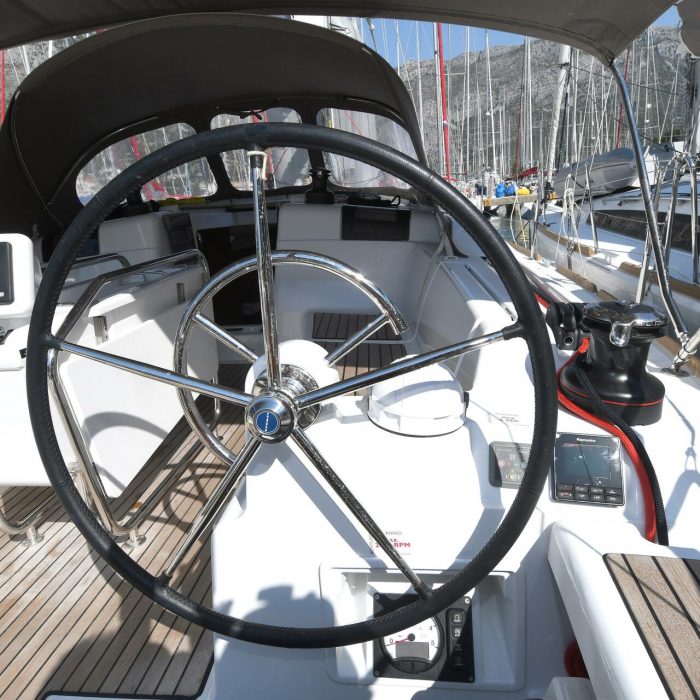 Kiss Kiss | Sun Odyssey 419 photo 2