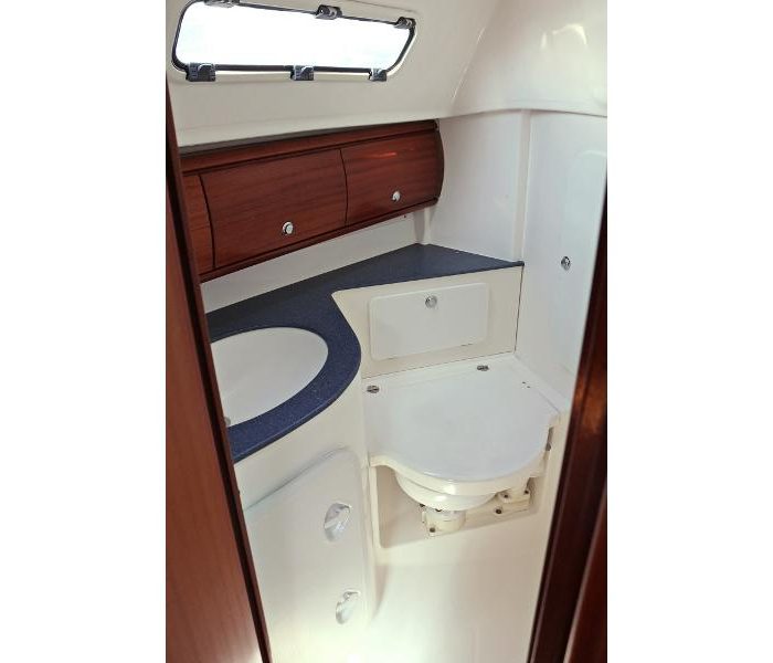 Andrea | Bavaria Cruiser 37 photo 6
