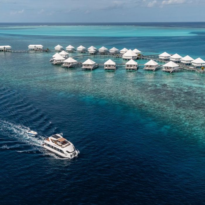 Over Reef | Power Catamaran photo 51