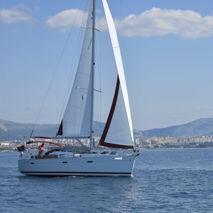 Škuribanda (refit: 2026, new engine and solar panels) | Oceanis 393 photo 3