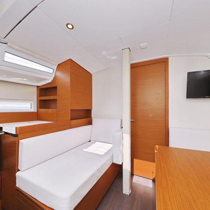 Beauty | Sun Odyssey 410 photo 20