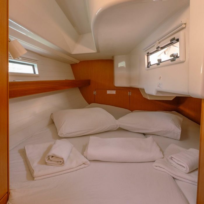 Classic | Bavaria 33 Cruiser photo 5