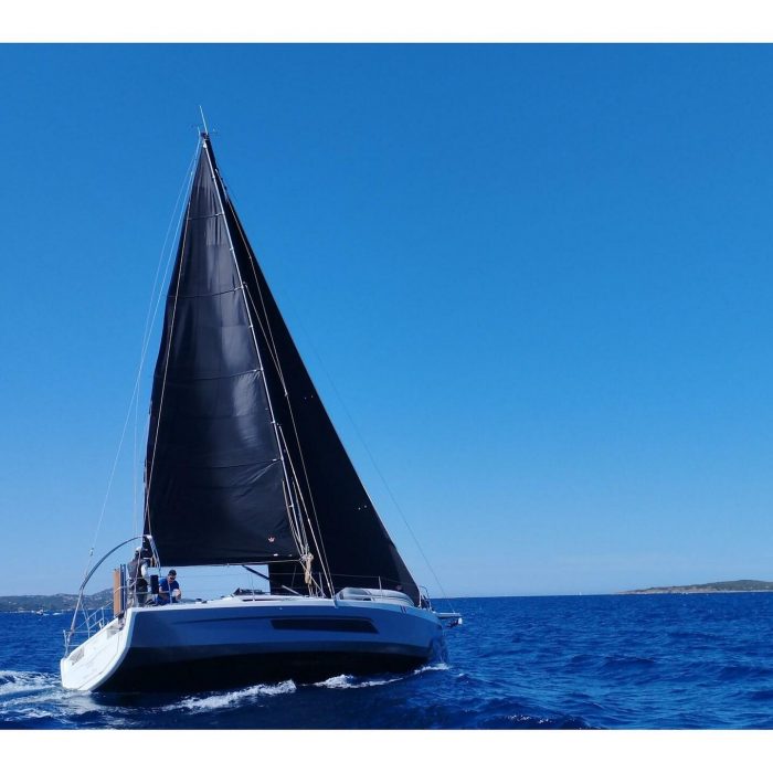 Viridis | Dufour 37 photo 3