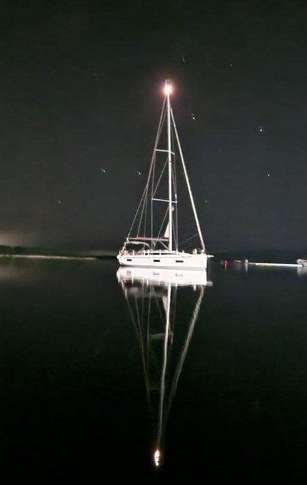 Auka | Bavaria C42 photo 8