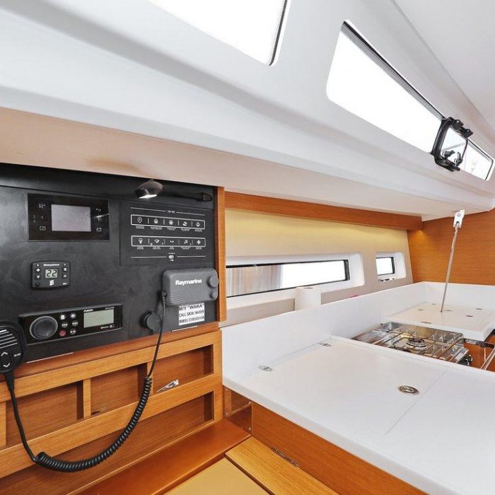 Waka | Sun Odyssey 440 photo 9