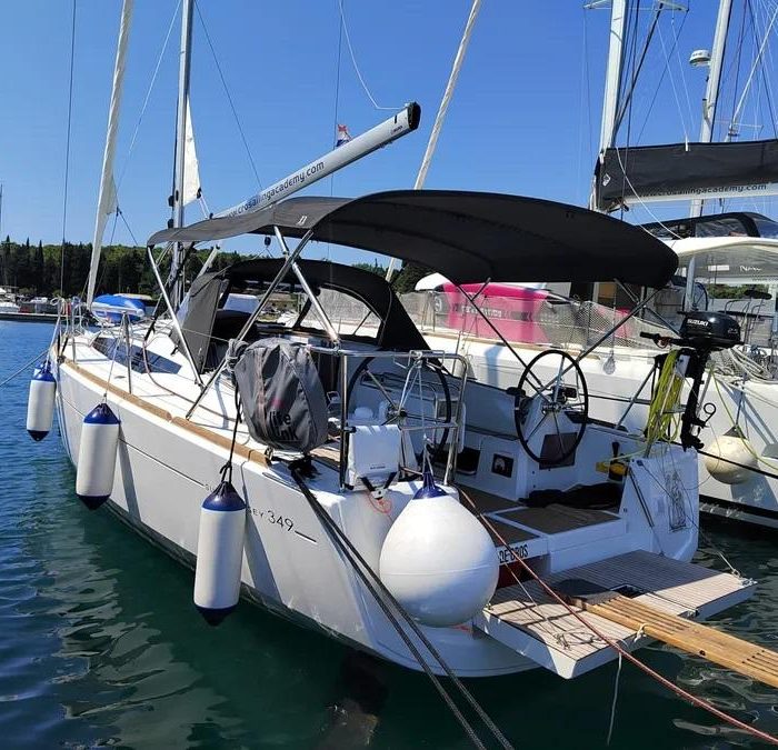 Reina De Oros | Sun Odyssey 349 photo 3