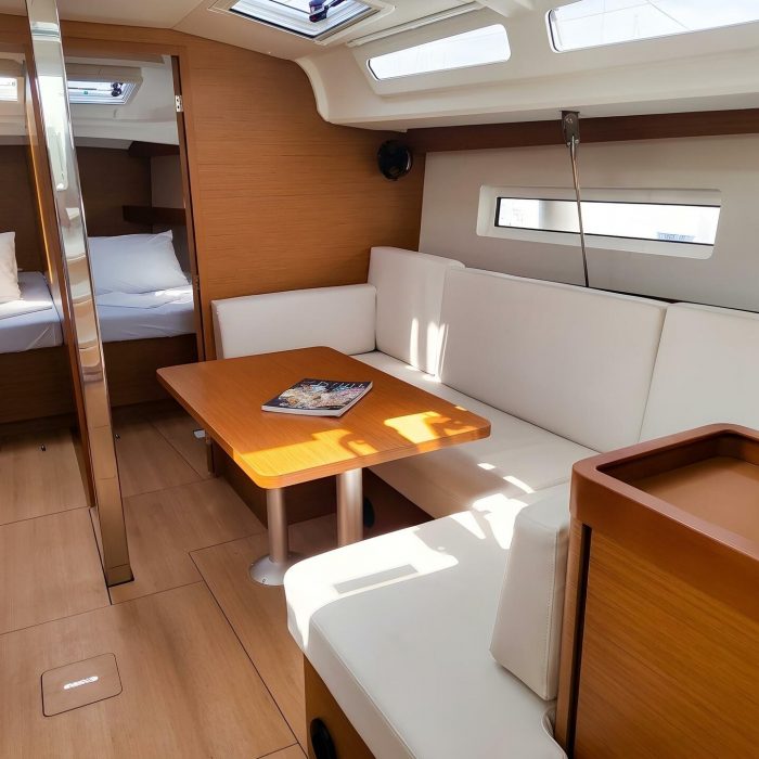 Greta | Sun Odyssey 440 photo 13
