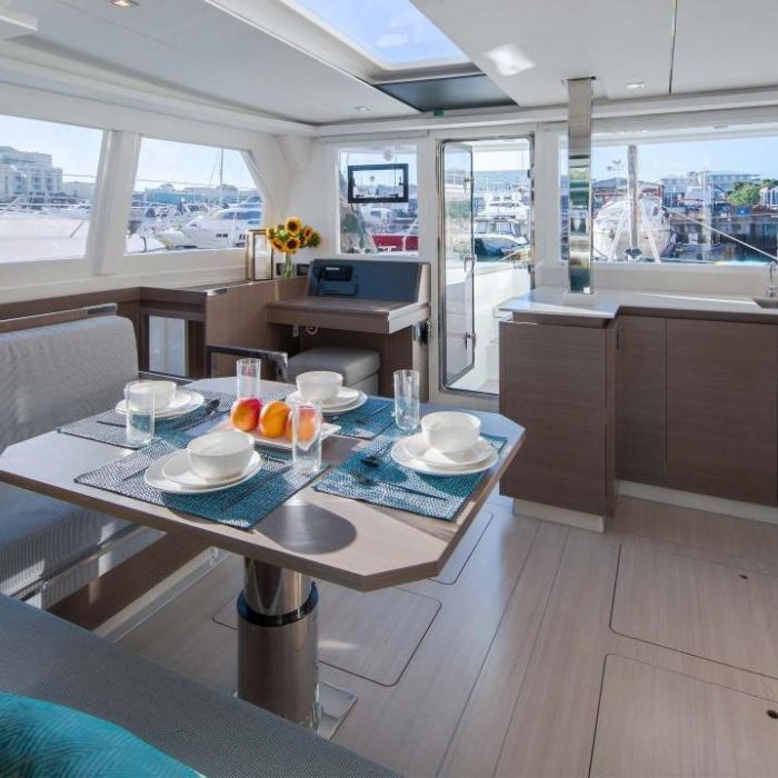 Moorings 4200/4 Exclusive | Leopard 42 photo 8