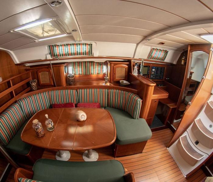 Ekaterini | Oceanis 411 photo 10