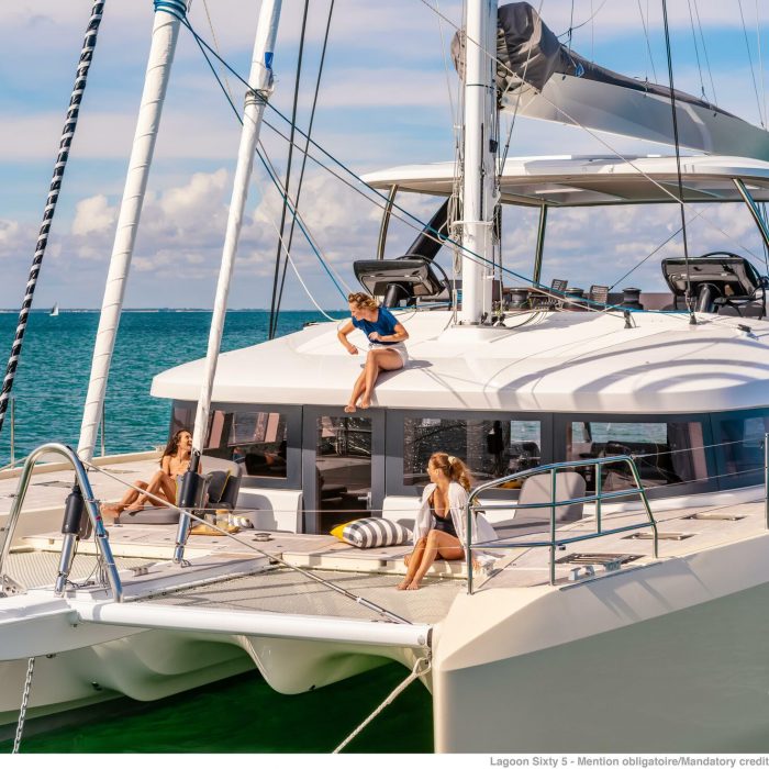 SAILUXE - Aura | Lagoon Sixty 5 photo 4