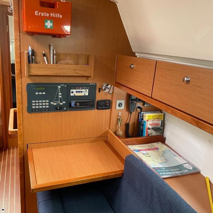 Bluesbreaker | Bavaria Cruiser 36 photo 4