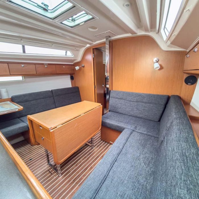 Astravi | Bavaria Cruiser 37 photo 37