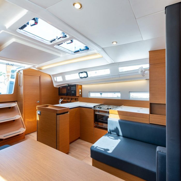 Martha | Sun Odyssey 410 photo 25