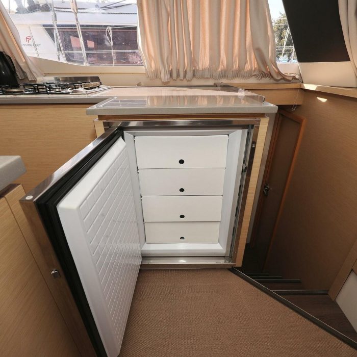 Feeling Free | Fountaine Pajot Saba 50 photo 23
