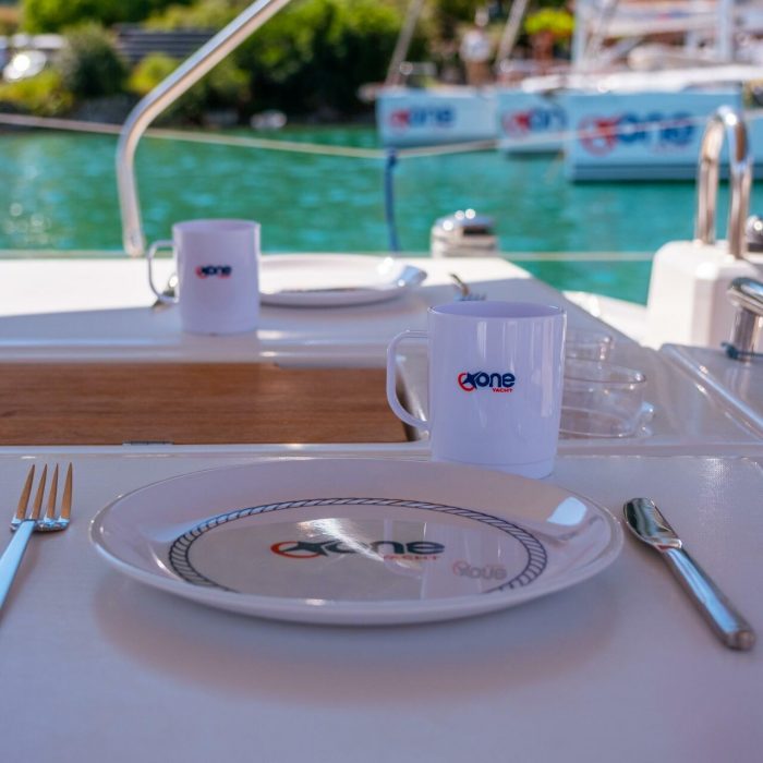 TRITON 89 | Oceanis 38.1 photo 33