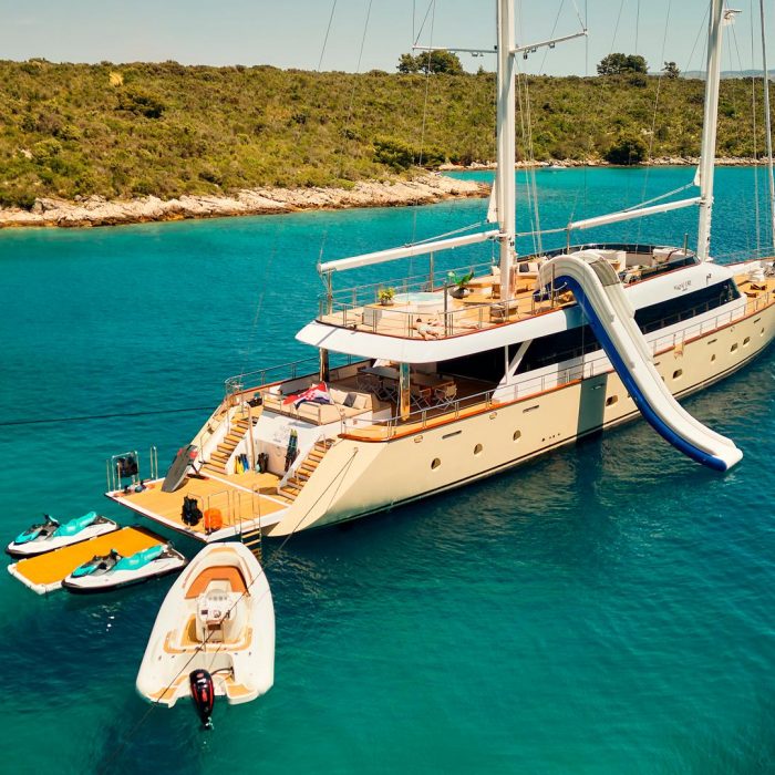 Marallure | Motor sailer photo 7