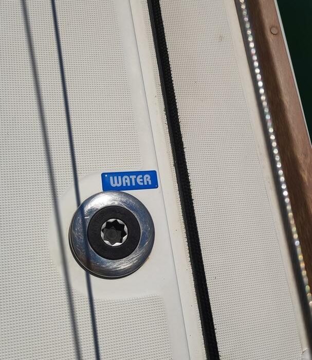 Alex Jr. | Lagoon 450 Fly photo 11